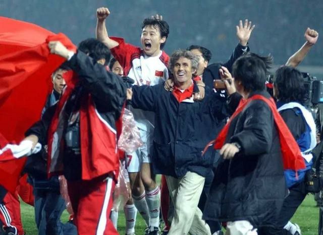 亚刻奥特曼大电影免费播放国语版
