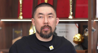 在线精品亚洲